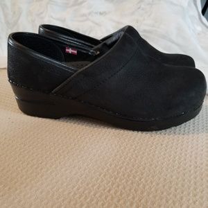 Sanita Danish Design Signature shoes sz 39W black